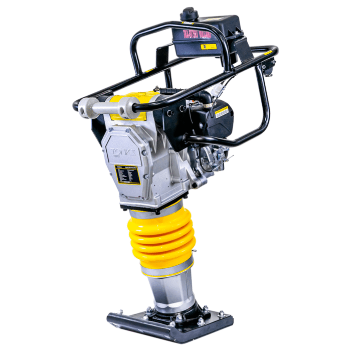 Vista de compactador de Placa TKA-BT75RT VULCANO con Motor RATO de 4HP con detalles en amarillo. Compactadora que garantiza un trabajo de compactción eficiente.