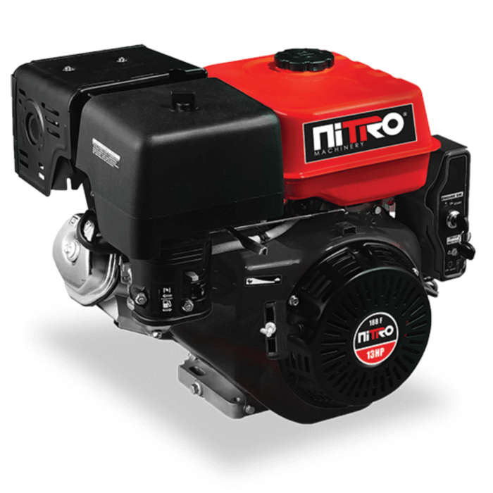 Vista en tres cuartos desd la parte trasera derecha del Motor Horizontal de Gasolina NIT-GE390ES 13HP que destaca su diseño en colores negro y detalles resaltados en rojo.