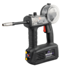 Imagen de la Soldadora Inversora AXT-FLUX100 donde se destaca su diseño tipo pistola.