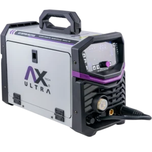Soldadora AXT-EMTP200 Multitask Axtech, vista de tres cuartos con antorcha MIG
