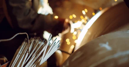 El amperaje de soldadura adecuado es clave para un trabajo preciso y eficiente en la soldadura de metales